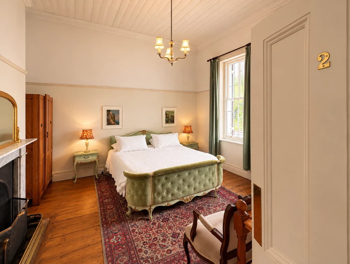 Room 2 — Family Room Sleeps 4 with 2 double beds at Stonehurst Guest House